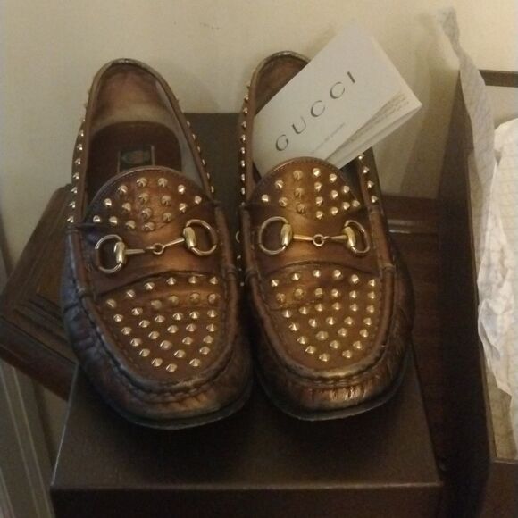 Gucci - Picture 1 of 16